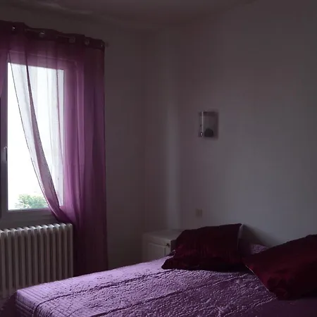 Maison De *